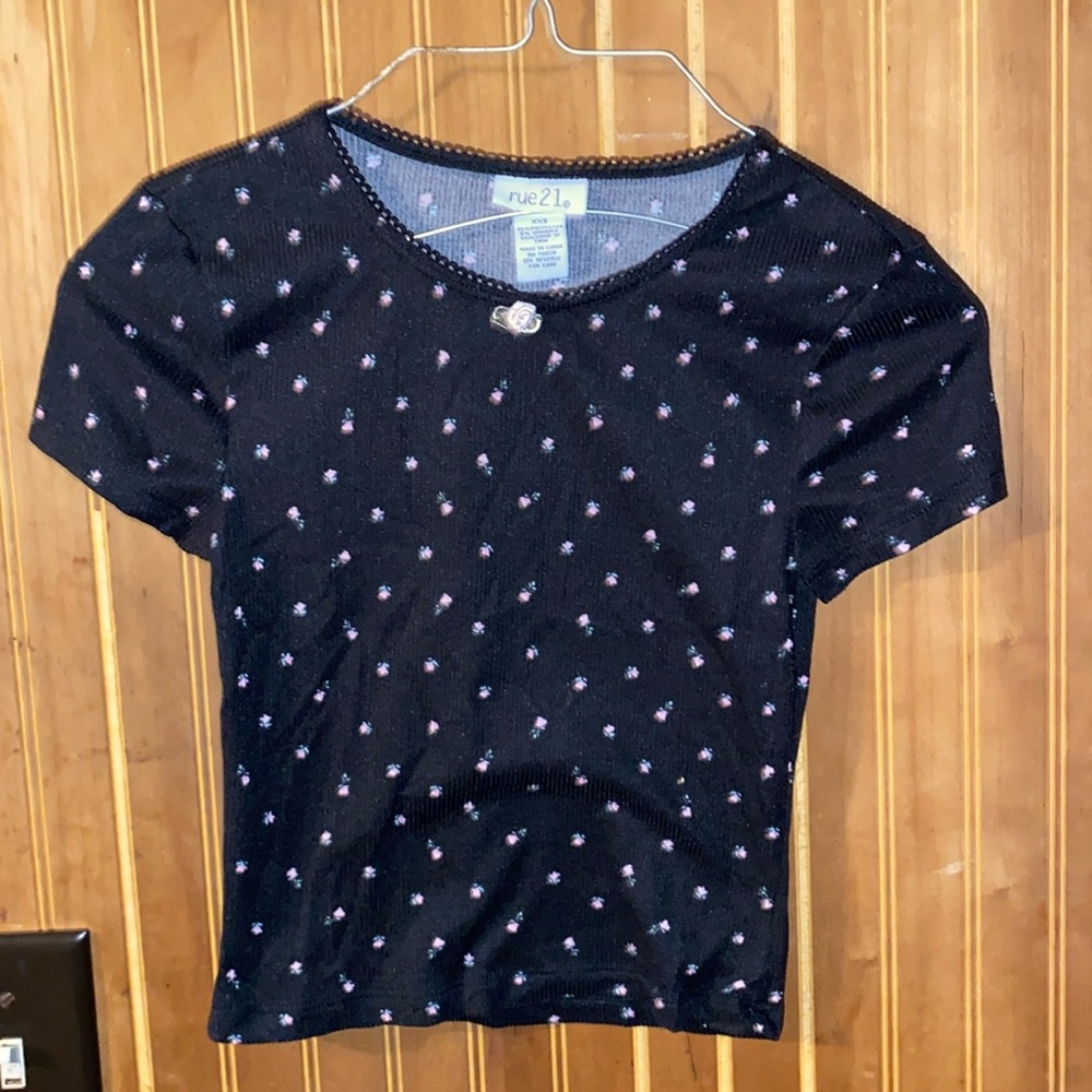 Rue 21 flower shirt xxs worn once